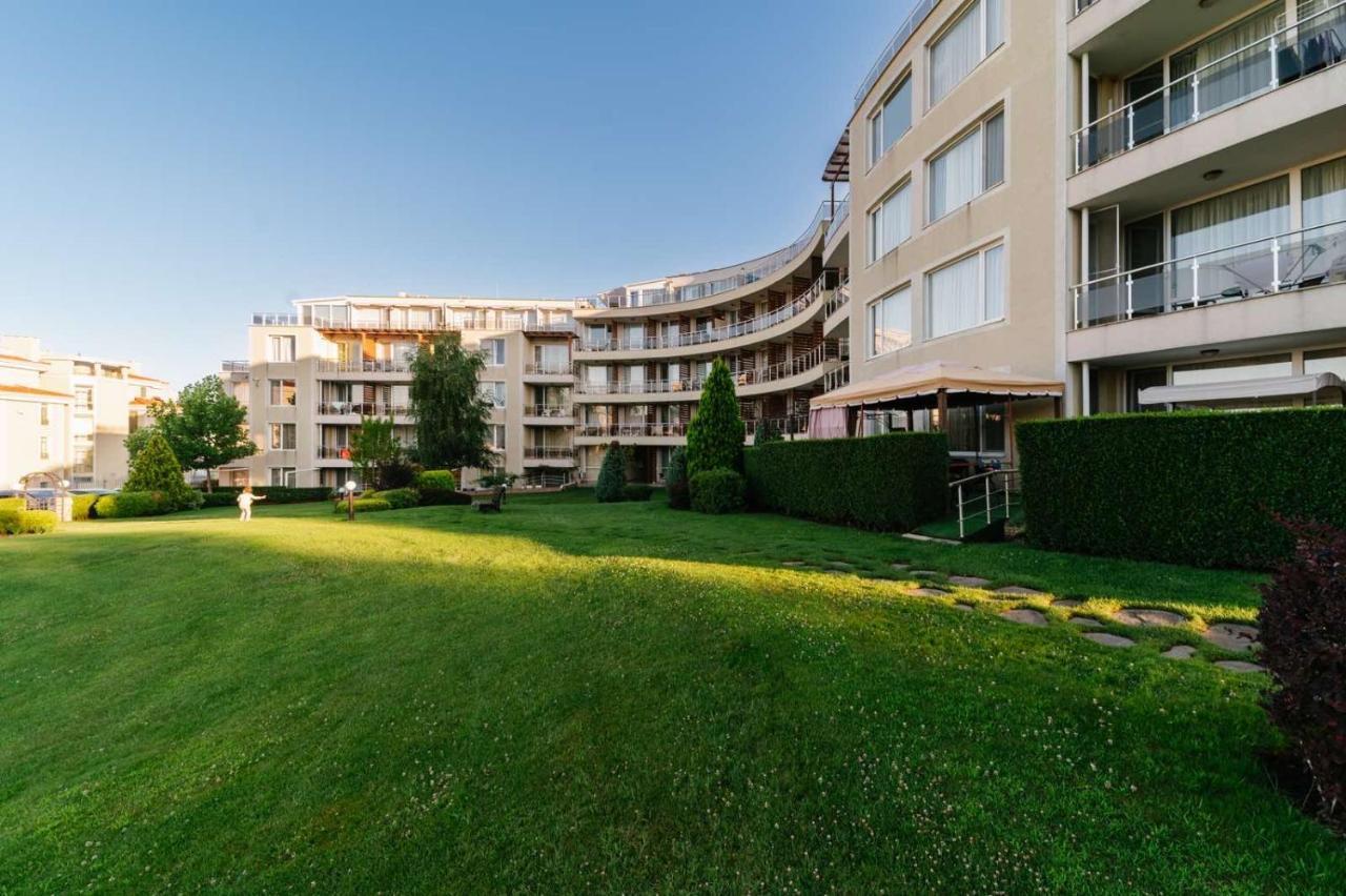 Apartments In Sunny Island Complex Черноморець Екстер'єр фото